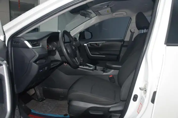 Toyota RAV4 2022 Model 2.0L CVT 2WD Urban Edition – фото 16