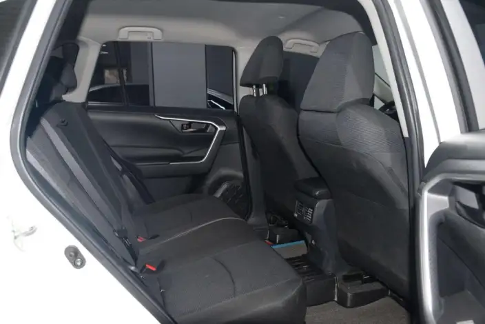 Toyota RAV4 2022 Model 2.0L CVT 2WD Urban Edition – фото 17