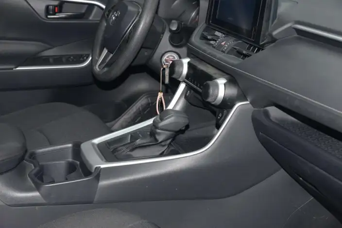 Toyota RAV4 2022 Model 2.0L CVT 2WD Urban Edition – фото 21