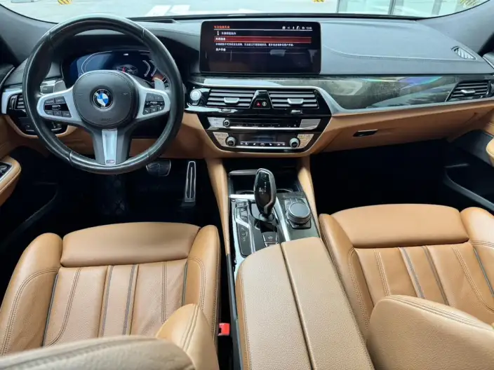 BMW 6 Series GT 2022 Model 630i M Sports Set – фото 5