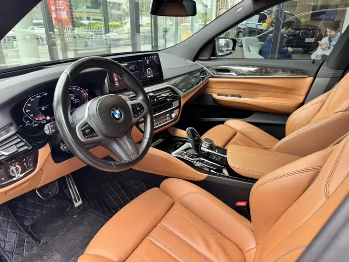 BMW 6 Series GT 2022 Model 630i M Sports Set – фото 8