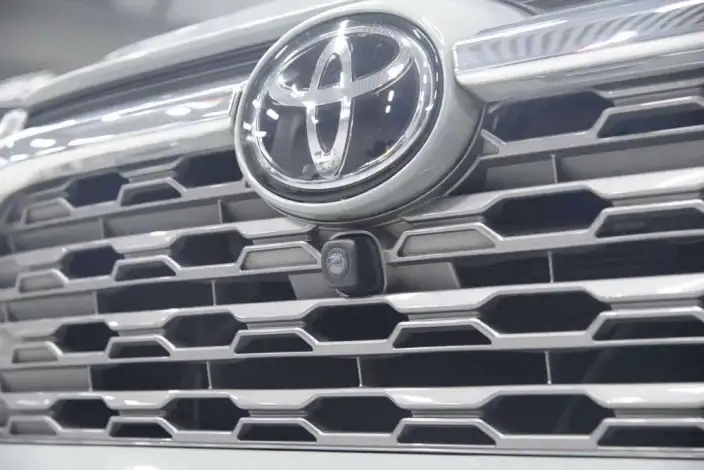 Toyota RAV4 2020 Model 2.0L CVT 4WD Premium Edition – фото 12