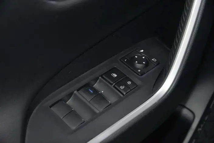 Toyota RAV4 2020 Model 2.0L CVT 4WD Premium Edition – фото 23