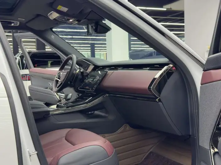 Range Rover Sport 2025 Model 400PS DYNAMIC SE – фото 8