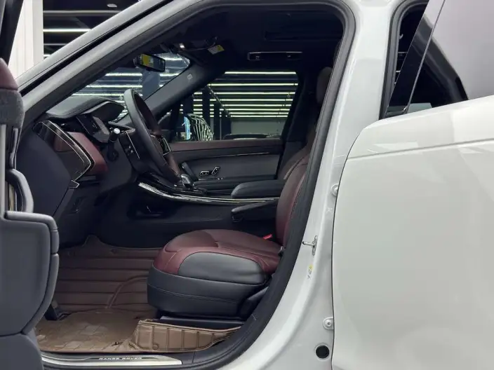 Range Rover Sport 2025 Model 400PS DYNAMIC SE – фото 16
