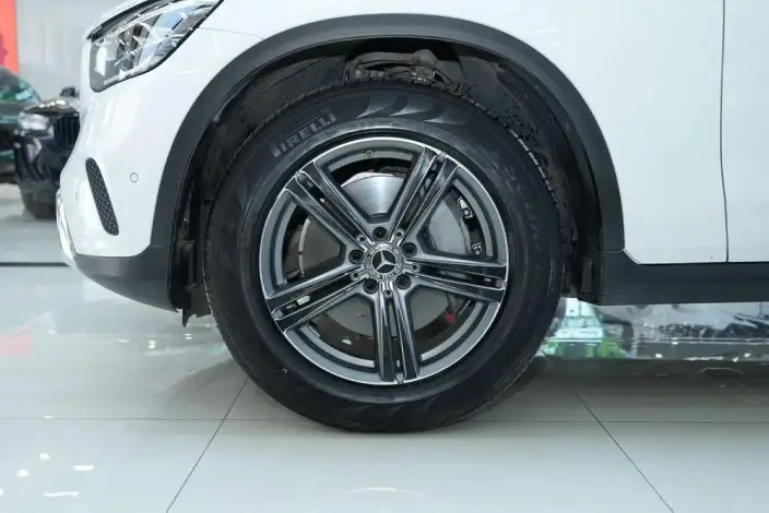 Mercedes-Benz GLC 2022 Model Facelift GLC 260 L 4MATIC Dynamic Model – фото 9