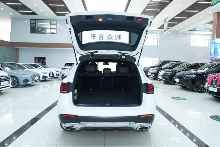 Mercedes-Benz GLC 2022 Model Facelift GLC 260 L 4MATIC Dynamic Model – фото 12