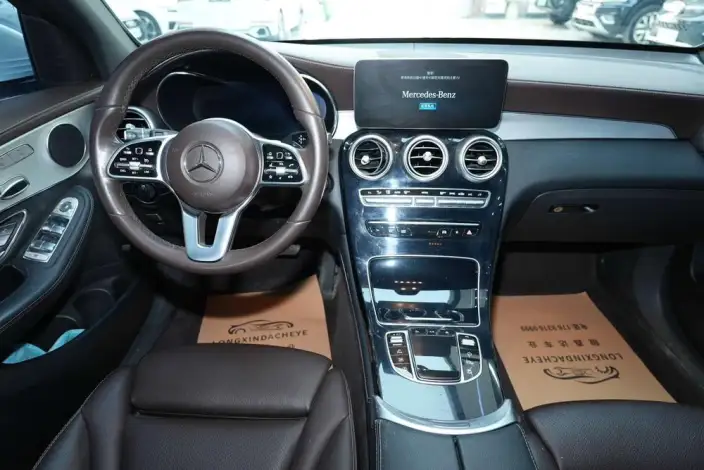 Mercedes-Benz GLC 2022 Model Facelift GLC 260 L 4MATIC Dynamic Model – фото 18