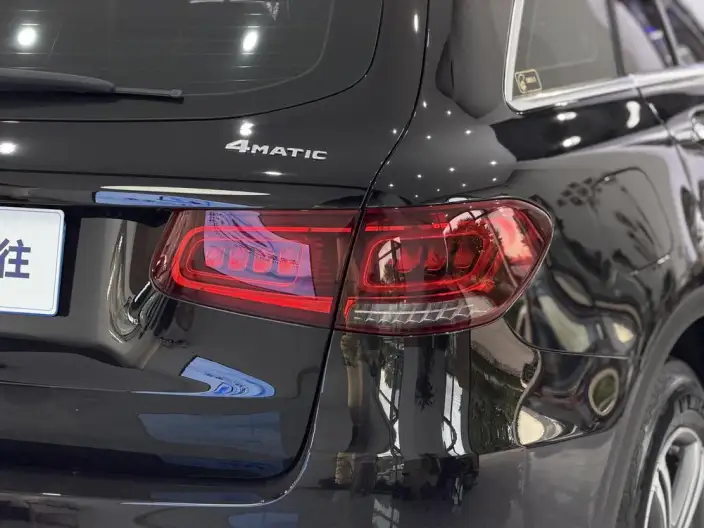 Mercedes-Benz GLC 2020 Model GLC 260 L 4MATIC Luxury Model – фото 8