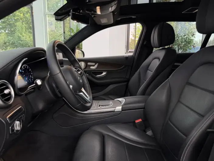Mercedes-Benz GLC 2020 Model GLC 260 L 4MATIC Luxury Model – фото 15