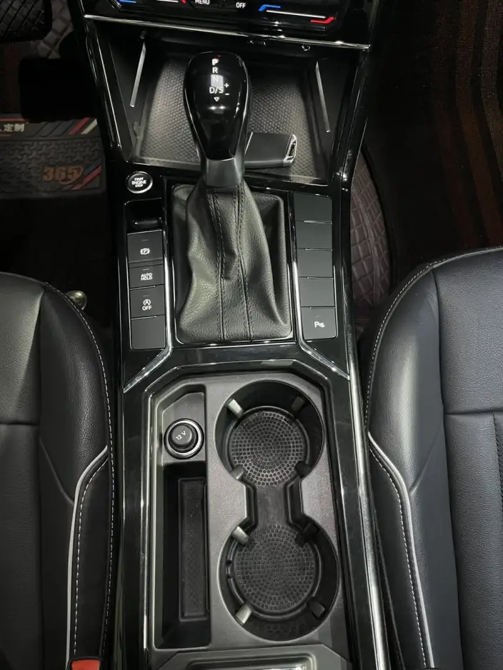 Volkswagen Passat 2022 Model 330TSI Elite Edition – фото 27