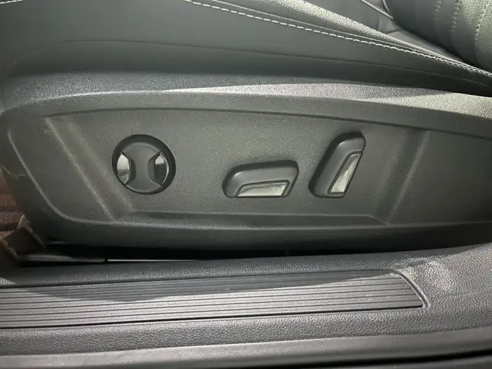 Volkswagen Passat 2022 Model 330TSI Elite Edition – фото 29