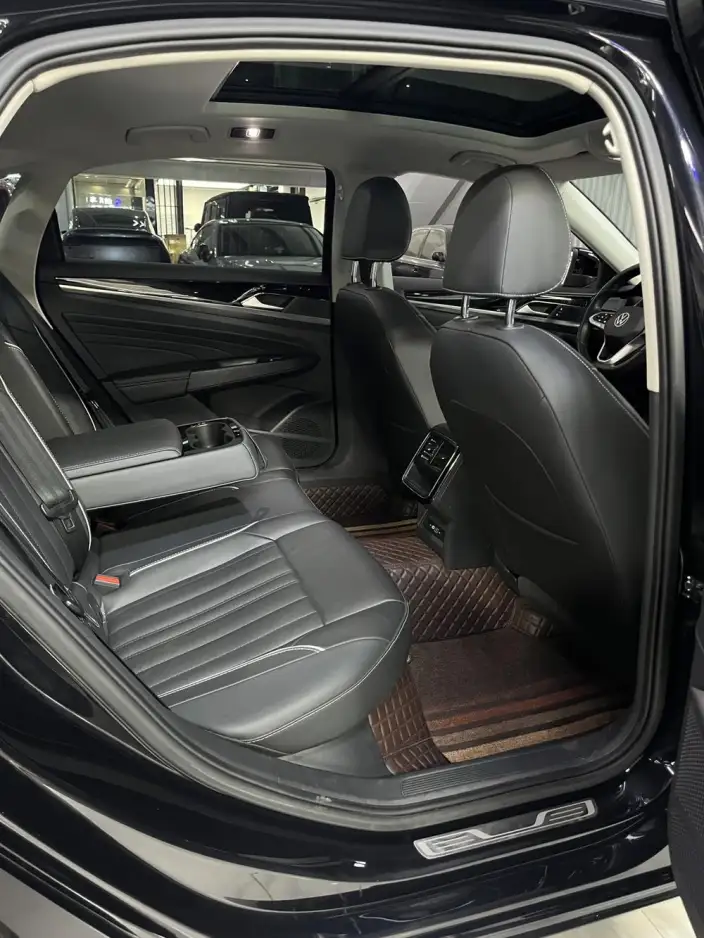 Volkswagen Passat 2022 Model 330TSI Elite Edition – фото 31