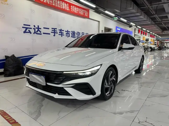Hyundai Ioniq 2023 Model 1.5L CVT LUX Premium Edition – фото 1