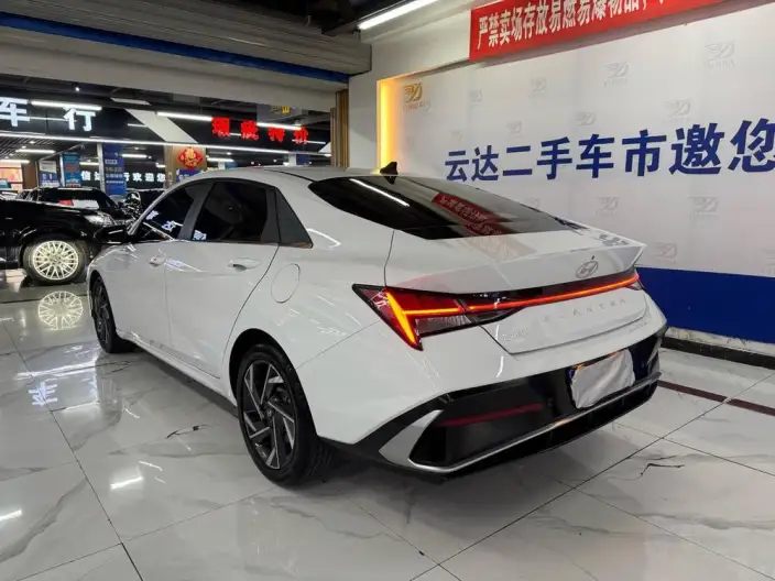 Hyundai Ioniq 2023 Model 1.5L CVT LUX Premium Edition – фото 4
