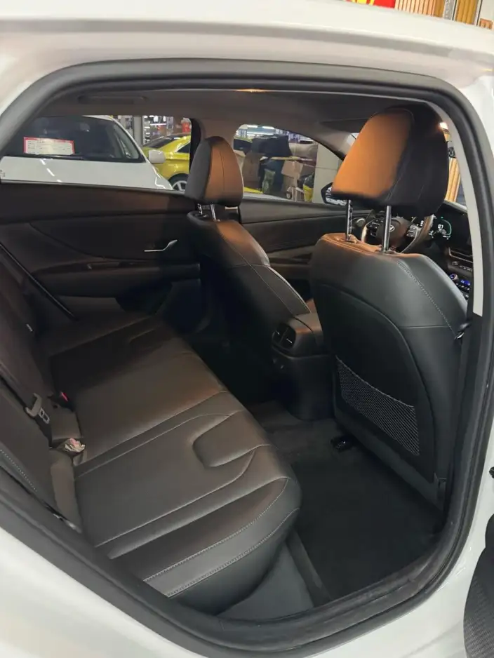 Hyundai Ioniq 2023 Model 1.5L CVT LUX Premium Edition – фото 8