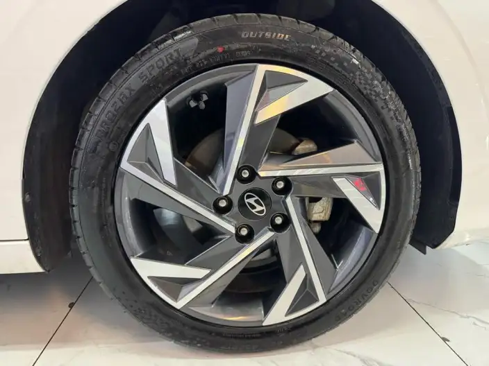 Hyundai Ioniq 2023 Model 1.5L CVT LUX Premium Edition – фото 9