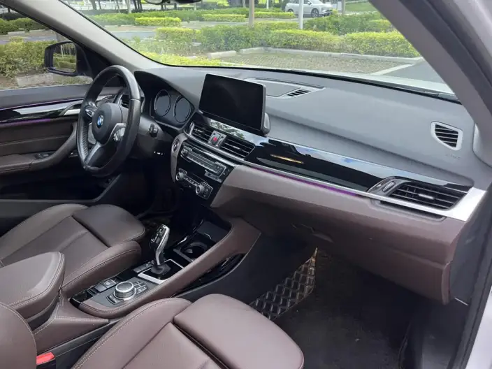 BMW X1 2021 Model sDrive20Li Exclusive Model – фото 13