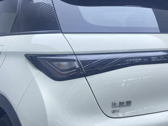 BYD Dolphin 2025 Model 420KM Vitality Edition – фото 13