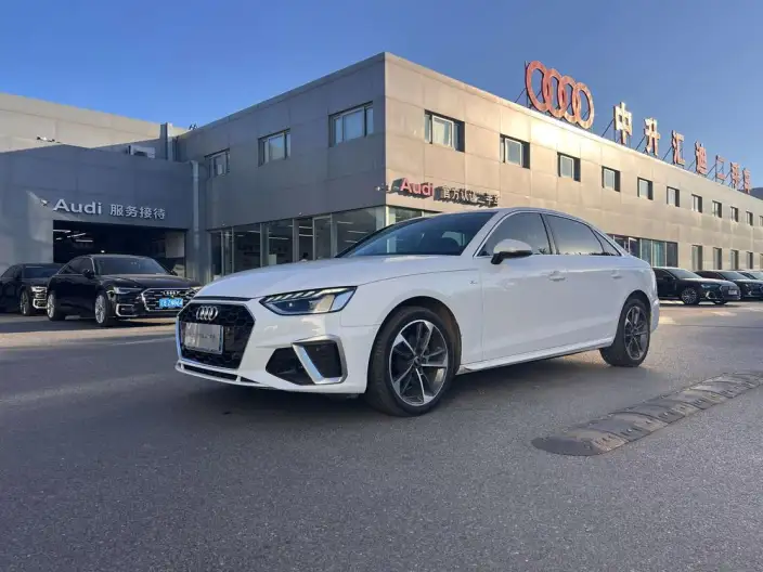 Audi A4 L 2022 Model 40 TFSI Fashion Dynamic Model – фото 1