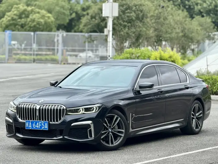 BMW 7 Series 2021 Model 730Li M Sports Set – фото 1