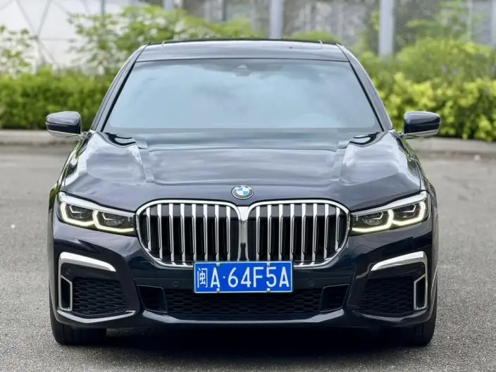 BMW 7 Series 2021 Model 730Li M Sports Set – фото 2