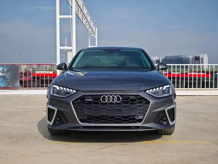 Audi A4 L 2020 Model 40 TFSI quattro Luxury Dynamic Model – фото 2