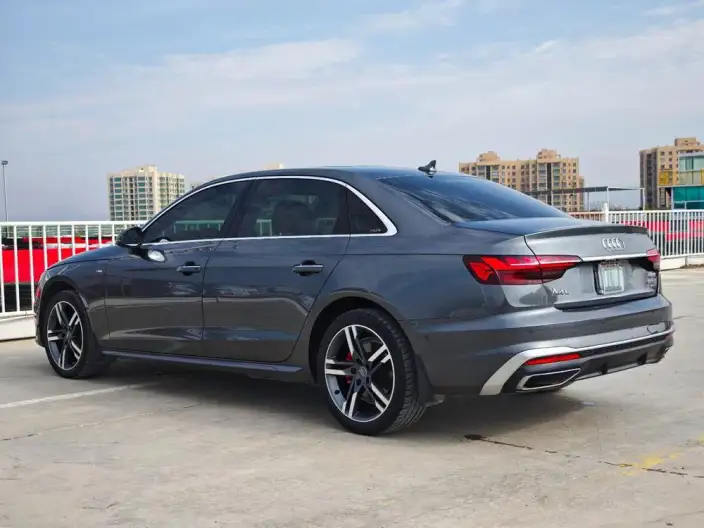 Audi A4 L 2020 Model 40 TFSI quattro Luxury Dynamic Model – фото 4