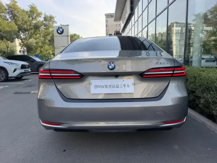 BMW 5 Series 2024 Model 530Li Exclusive Model Luxury Set – фото 4