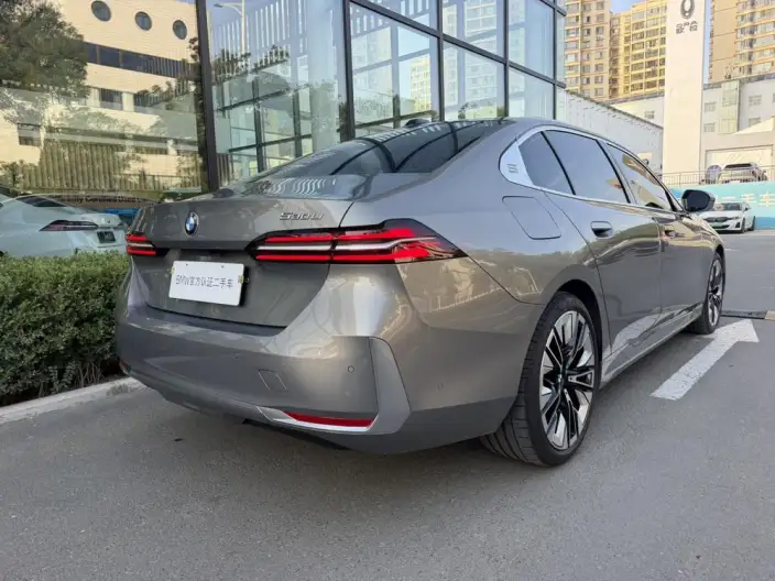 BMW 5 Series 2024 Model 530Li Exclusive Model Luxury Set – фото 5