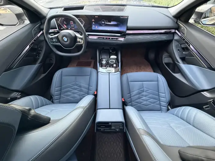 BMW 5 Series 2024 Model 530Li Exclusive Model Luxury Set – фото 8
