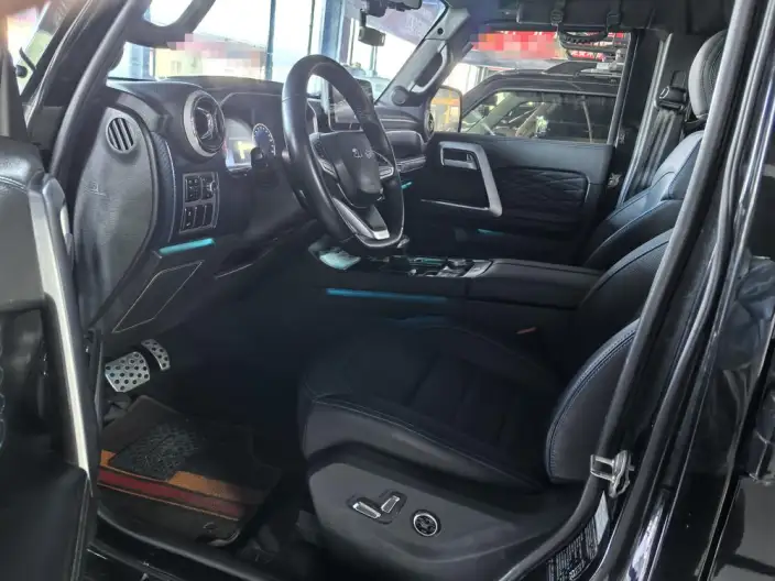 BAIC BJ40 2020 Model 2.0T Automatic 4WD City Hunter Edition Supreme Model – фото 10