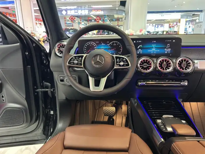 Mercedes-Benz GLB 2023 Model GLB 220 Dynamic Model – фото 11
