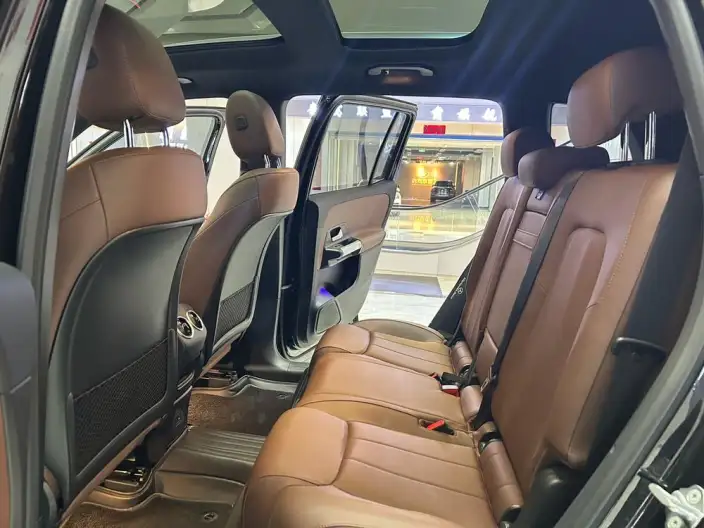 Mercedes-Benz GLB 2023 Model GLB 220 Dynamic Model – фото 16