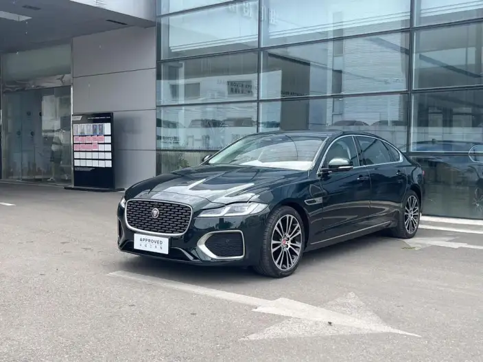 Jaguar XFL 2025 Model 2.0T P250 2WD Exclusive Deluxe Edition – фото 1