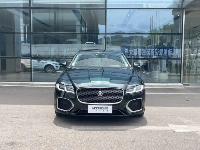 Jaguar XFL 2025 Model 2.0T P250 2WD Exclusive Deluxe Edition – фото 2