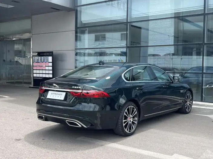 Jaguar XFL 2025 Model 2.0T P250 2WD Exclusive Deluxe Edition – фото 6