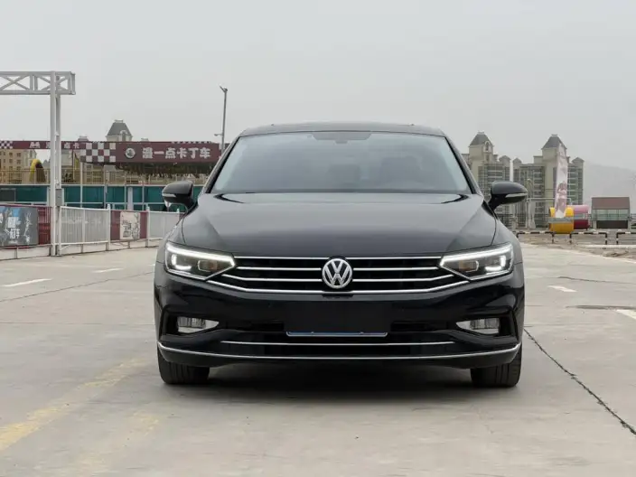 Volkswagen Magotan 2020 Model 330TSI DSG Leading Model – фото 2