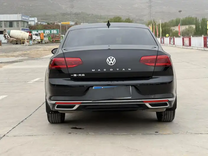 Volkswagen Magotan 2020 Model 330TSI DSG Leading Model – фото 6
