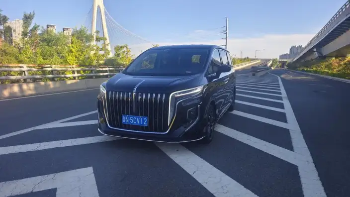 HONGQI HQ9 2022 Model Smart Flag Enjoy Edition – фото 1