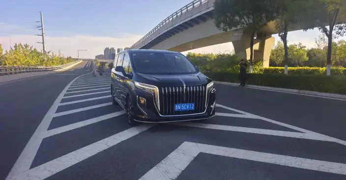 HONGQI HQ9 2022 Model Smart Flag Enjoy Edition – фото 8