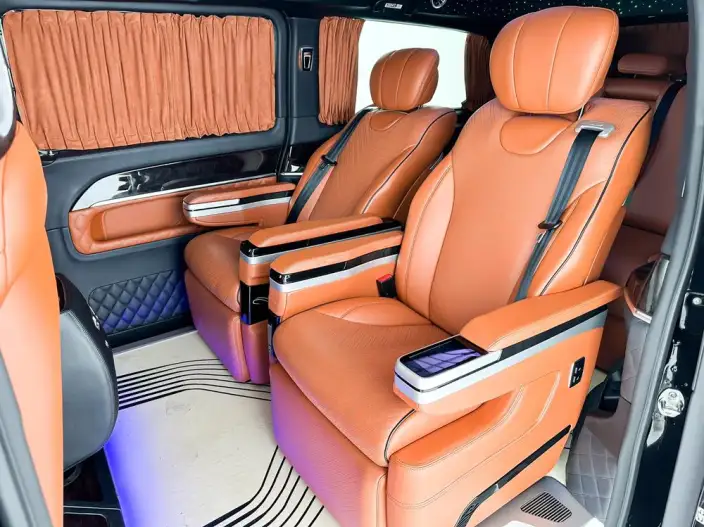 Mercedes-Benz V-Class 2021 Model V 260 L Long wheelbase Deluxe Edition – фото 14