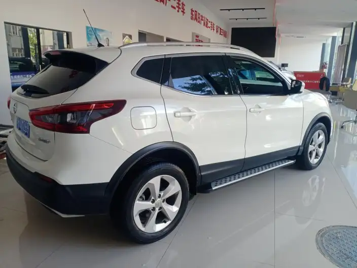 Nissan Qashqai 2022 Model 2.0L XV Smart Edition – фото 4