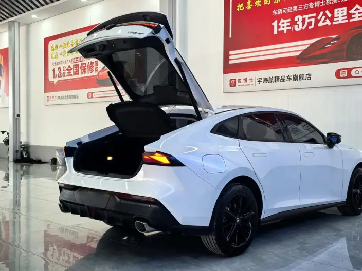 Changan UNI-V iDD 2023 Model Smart power iDD 113km Smart Fun Model Fast Edition – фото 14