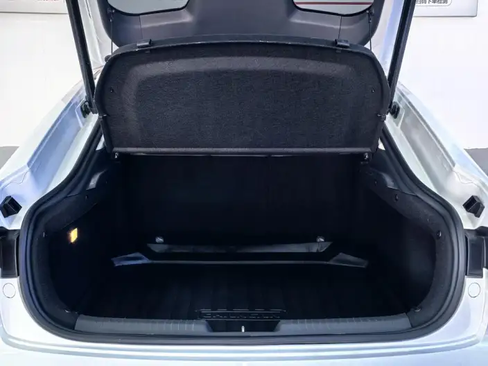 Changan UNI-V iDD 2023 Model Smart power iDD 113km Smart Fun Model Fast Edition – фото 24