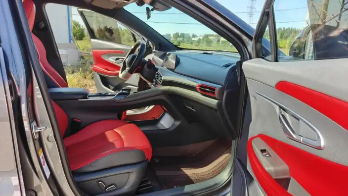 Changan UNI-T 2020 Model 1.5T Flagship Model – фото 7