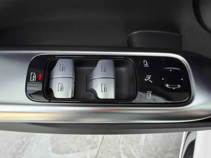 Mercedes-Benz C-Class 2023 Model Facelift C 200 L Sports Edition – фото 26