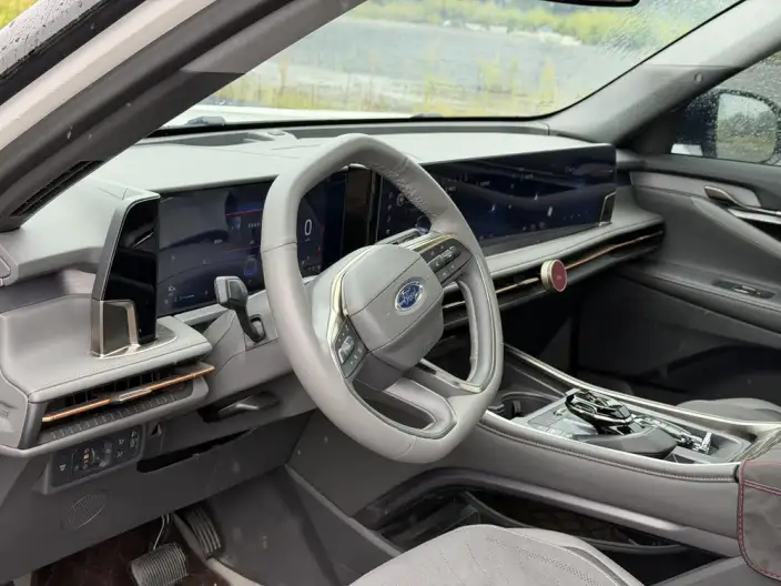 Ford Edge 2023 Model Ford Edge L 2.0T EcoBoost E Hybrid 4WD VII seat Supreme Model – фото 13