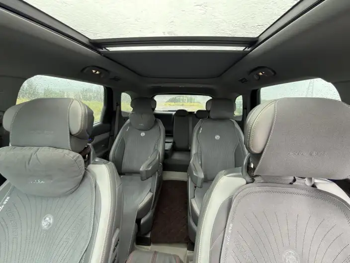 Ford Edge 2023 Model Ford Edge L 2.0T EcoBoost E Hybrid 4WD VII seat Supreme Model – фото 18