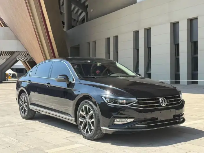 Volkswagen Magotan 2020 Model 330TSI DSG Leading Model – фото 3